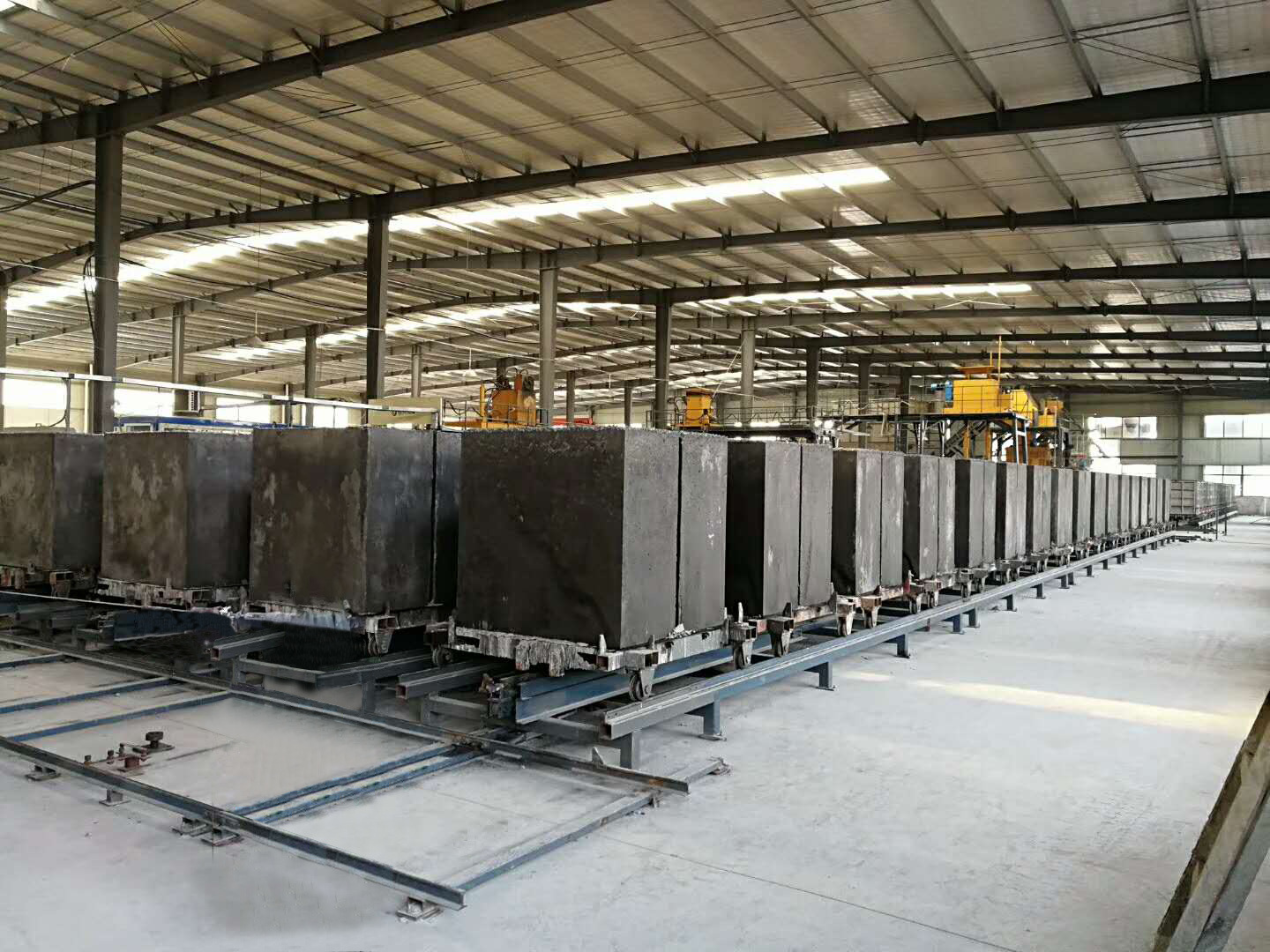 加(jiā)氣塊生産線設(she)備  免蒸加氣磚(zhuān)設備